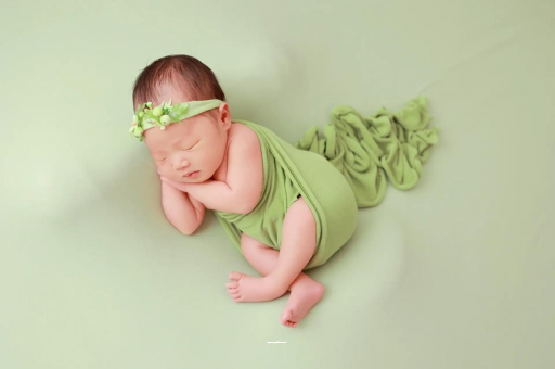 东方宝宝在肚子里打嗝 东方宝宝在肚子里打嗝